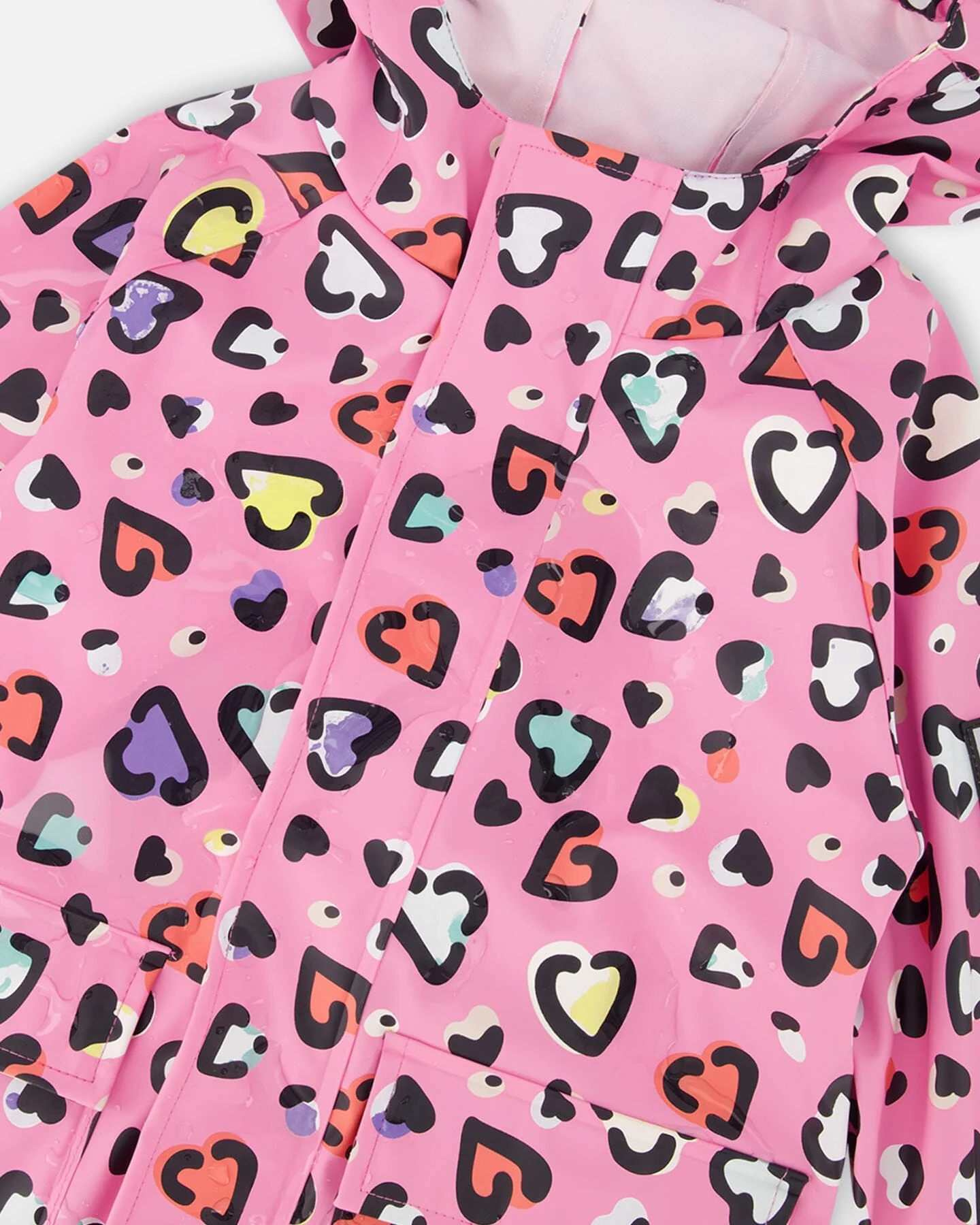 Pink rain jumpsuit with color-changing hearts print - Image 6